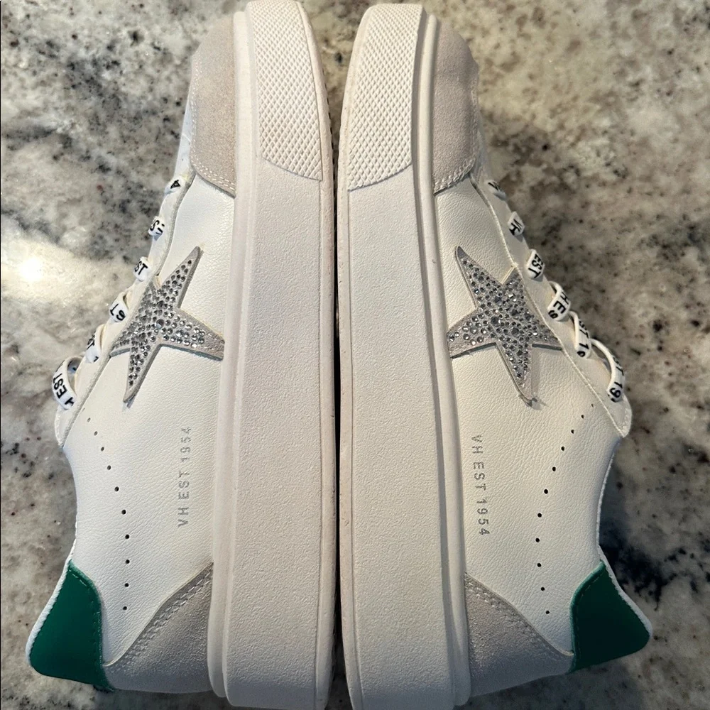 N/A stylish white